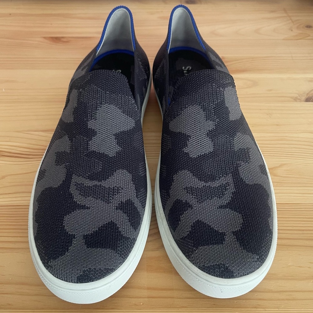Rothy’s slip On Sneaker in grey camo size 9